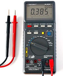 a multimeter (licensed under the Creative Commons Attribution-Share Alike 2.5 Generic license)